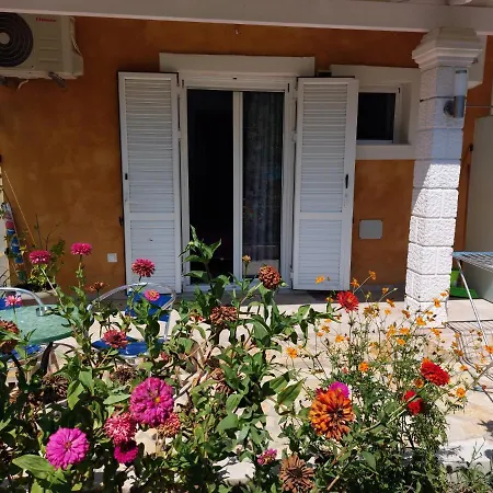 アパート Iris Near Corfu Town *